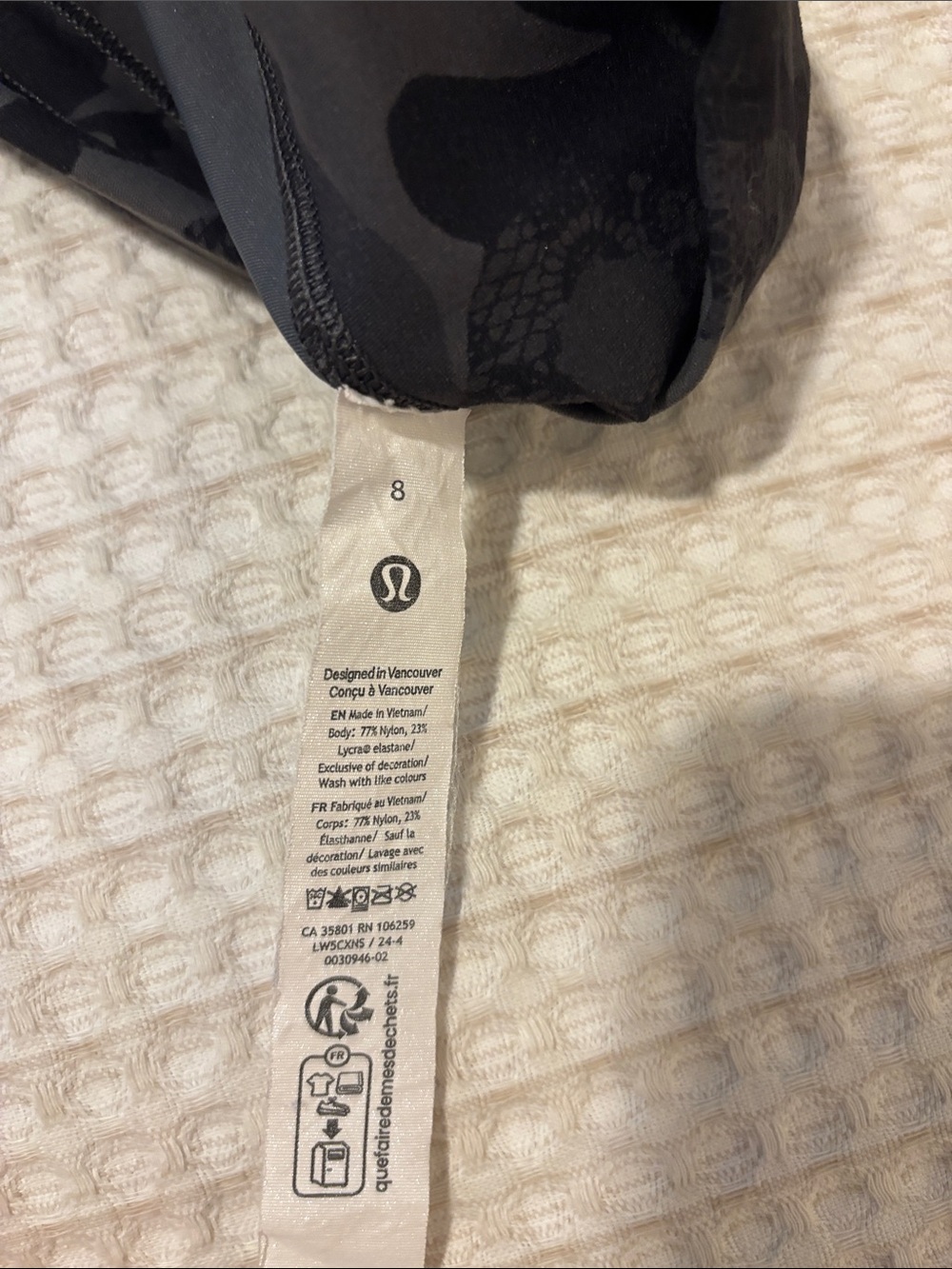 lululemon athletica Black Floral Camo Leggings - Picture 4 of 6